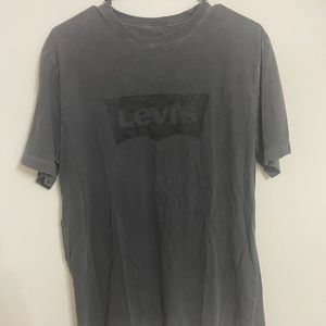 Men’s Levi’s T-Shirt